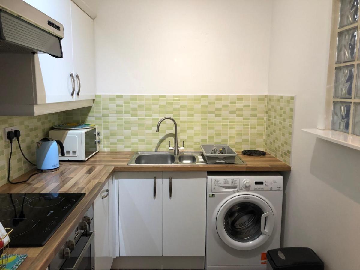 Stylish Apartment With Secure Parking Close To City Chester Exterior foto